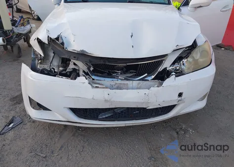 2007 Lexus Is z USA, uszkodzony, nr VIN JTHBK262582071426